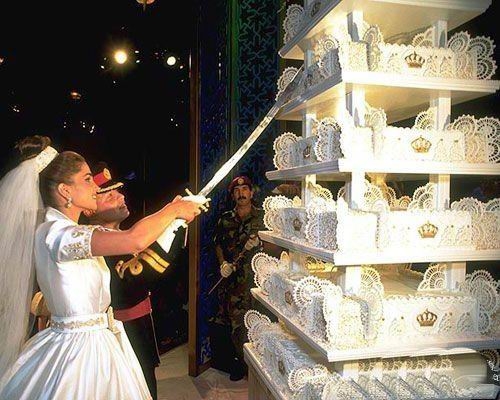 约旦国王阿卜杜拉二世与约旦王后拉尼的婚礼蛋糕